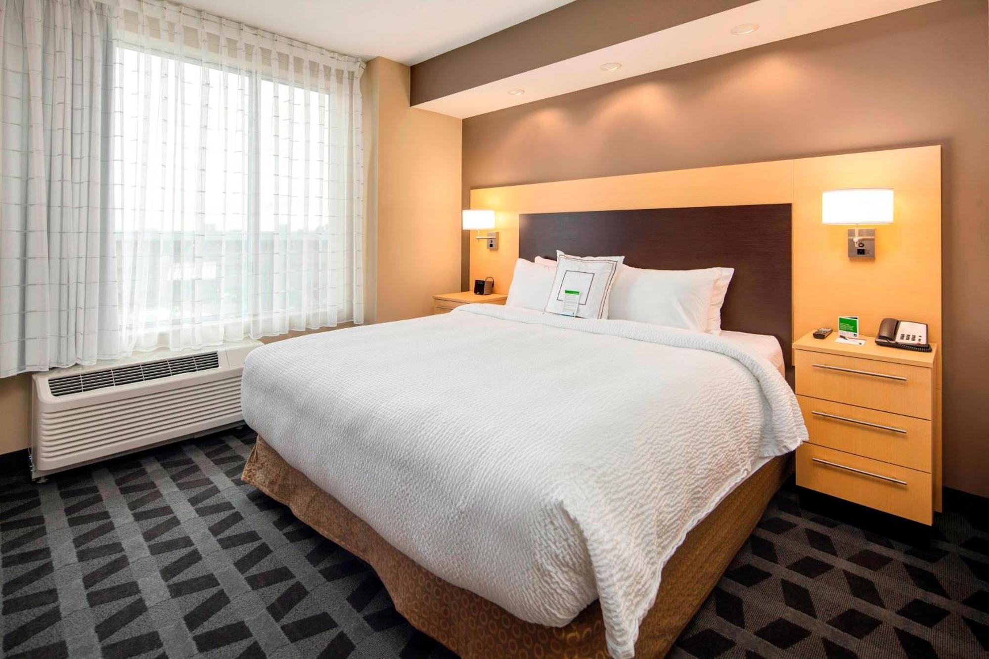 ทาวน์เพลส สวีท เบลลิงแฮม Hotel ภายนอก รูปภาพ