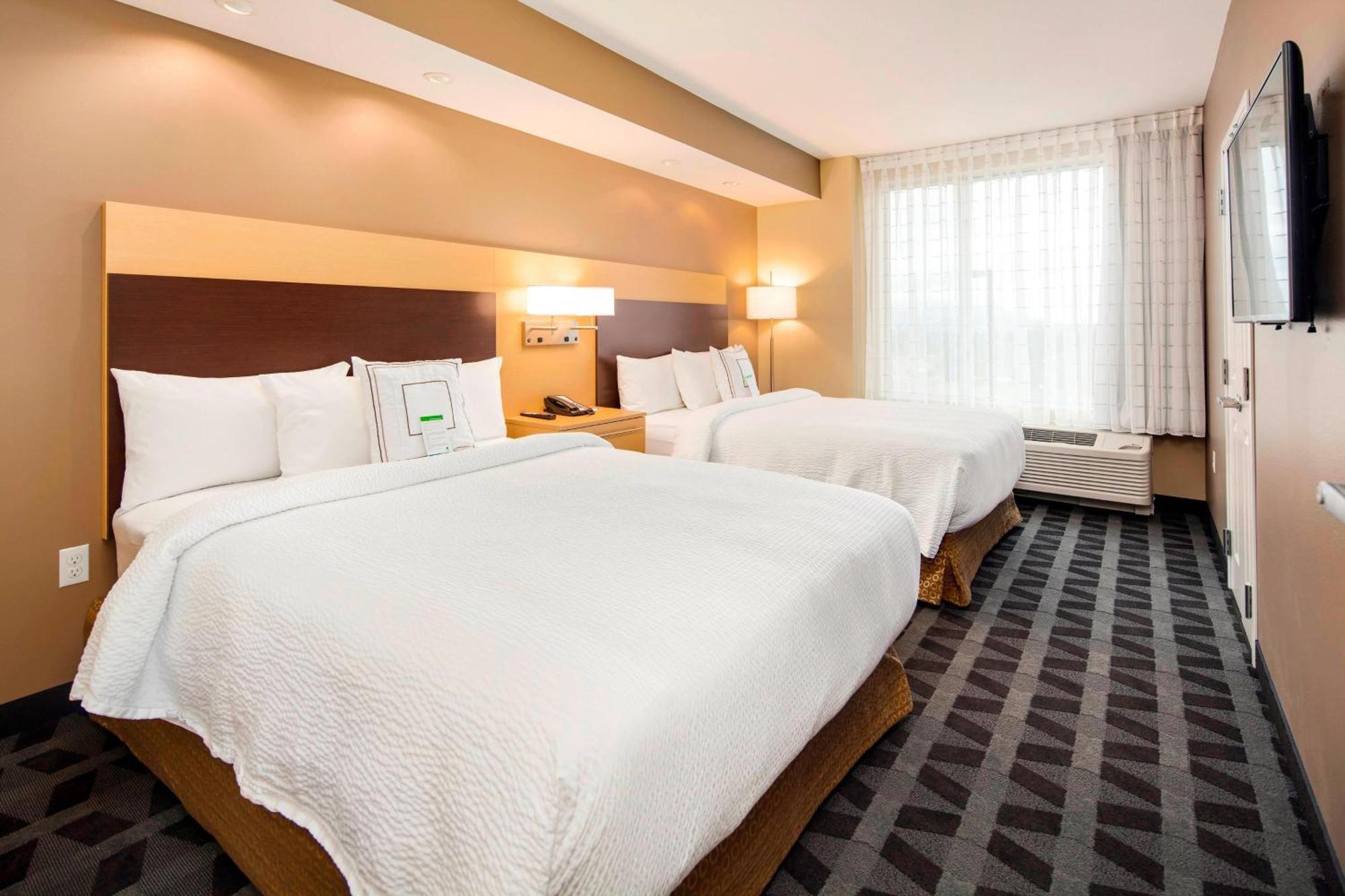 ทาวน์เพลส สวีท เบลลิงแฮม Hotel ภายนอก รูปภาพ
